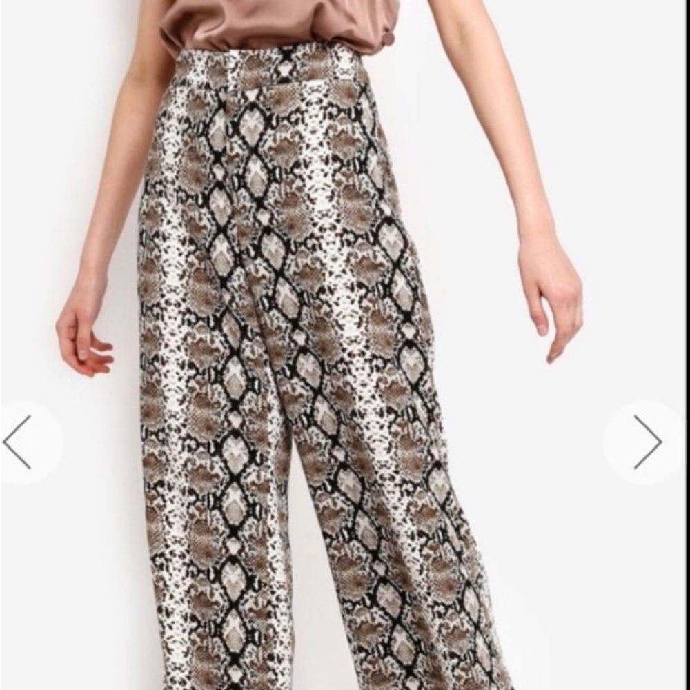 Banana Republic snake print wide leg trousers pants